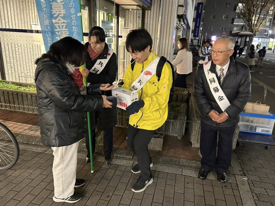 新所沢駅前